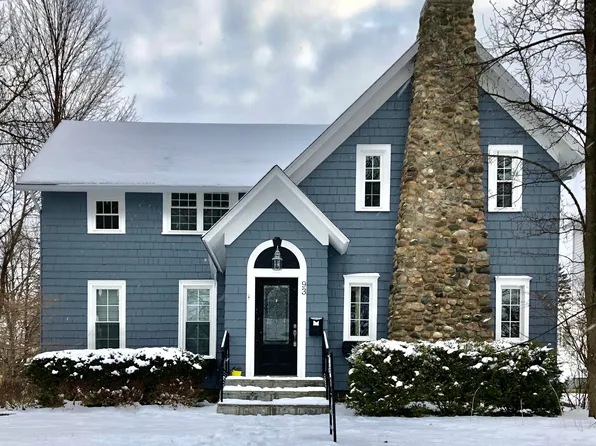 93 S Manning St, Hillsdale, MI 49242
