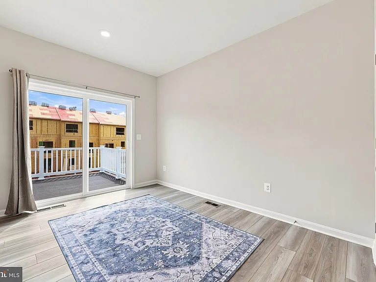 394 Seeback Dr — Photo 18