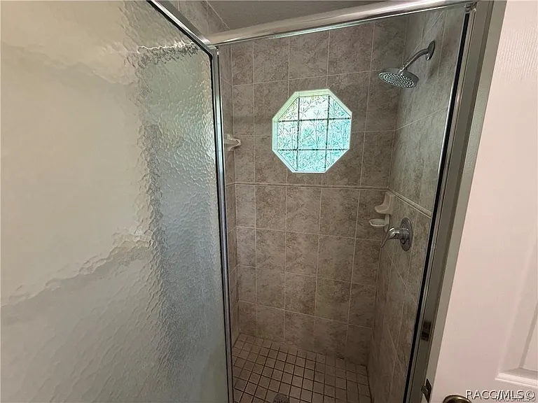 3057 E Catherine Ln — Photo 14