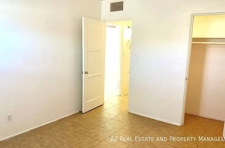1509 N 15th Ave — Photo 10
