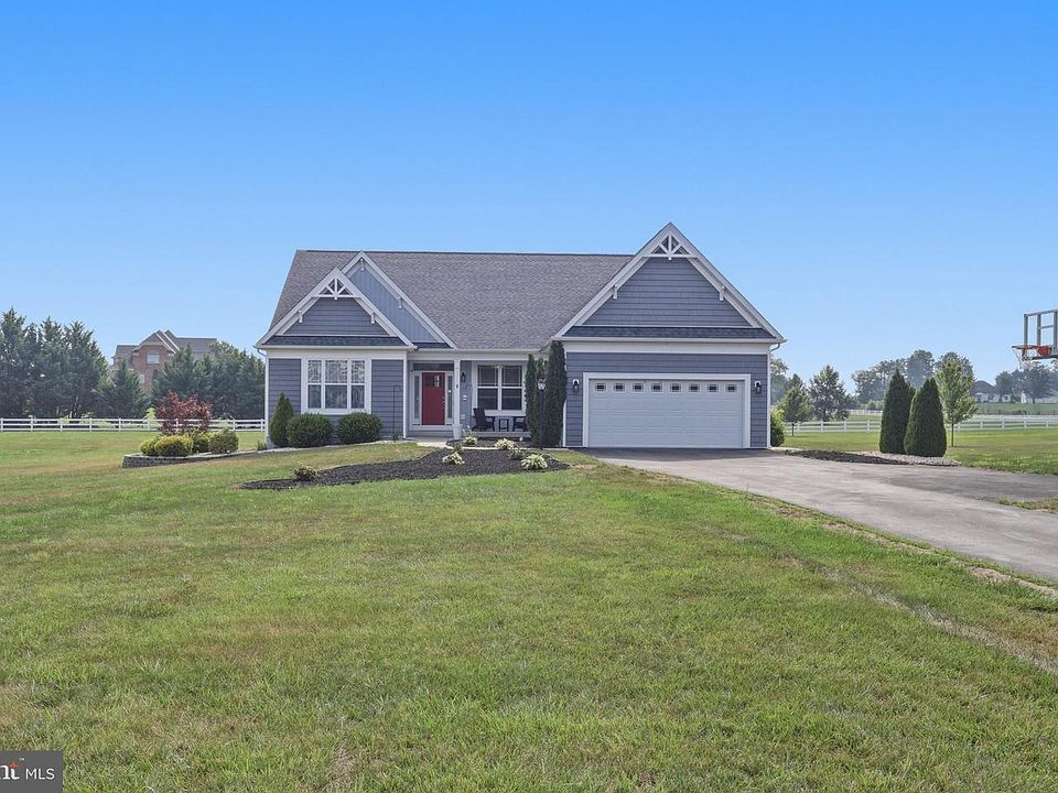 1st image of 78 Statice Dr