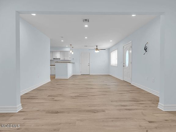 3rd image of 303 Monmouth Avenue