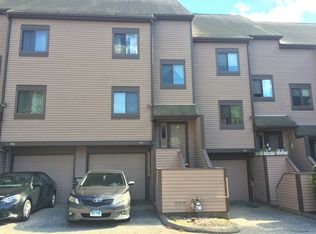 196 New Haven Ave UNIT 215, Derby, CT 06418
