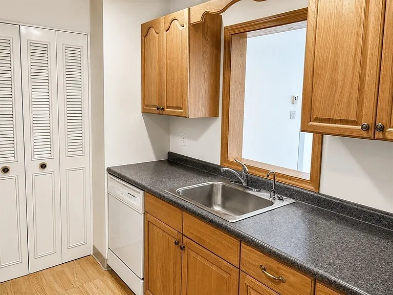 25 Greentree Ln #43 — Photo 5