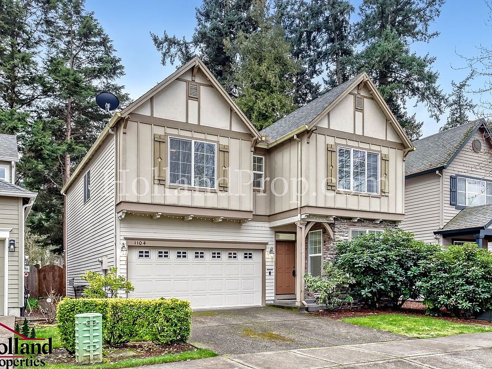 1st image of 1104 SE Roundelay St