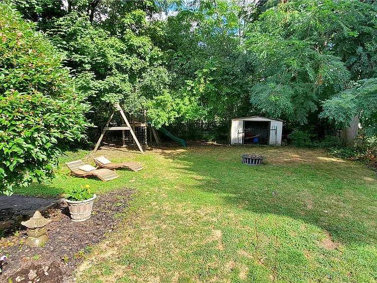 188 Laney Rd — Photo 3
