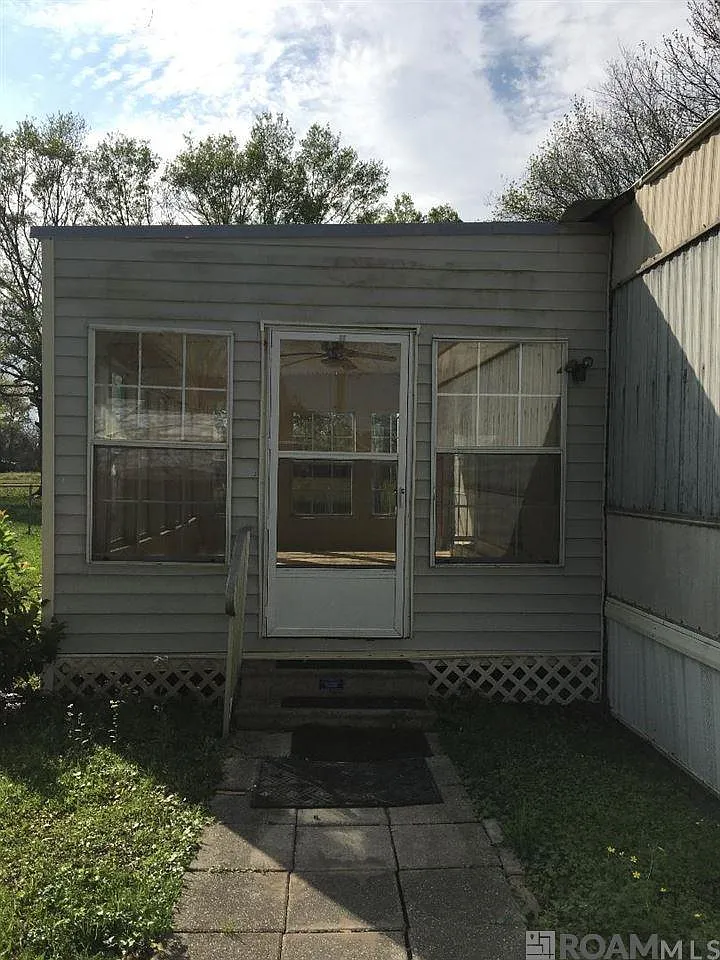 Building Photo - 40514 Thais Dr