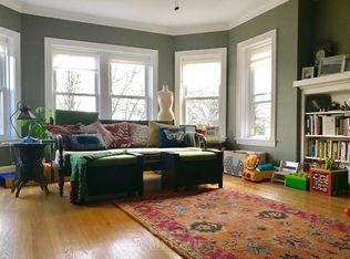 2720 W Argyle St APT 3, Chicago, IL 60625