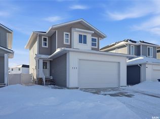 111 Stromberg CRESCENT, Saskatoon, SK S7L 7C4