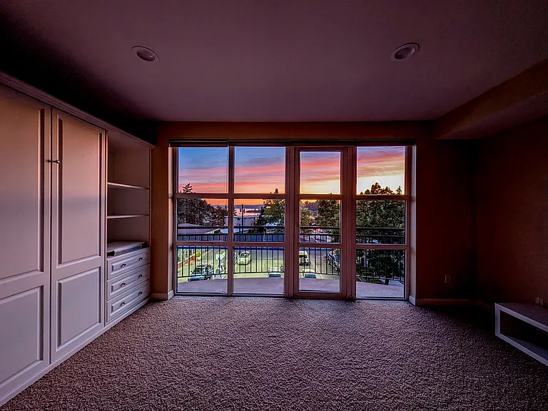 Floor to ceiling windows