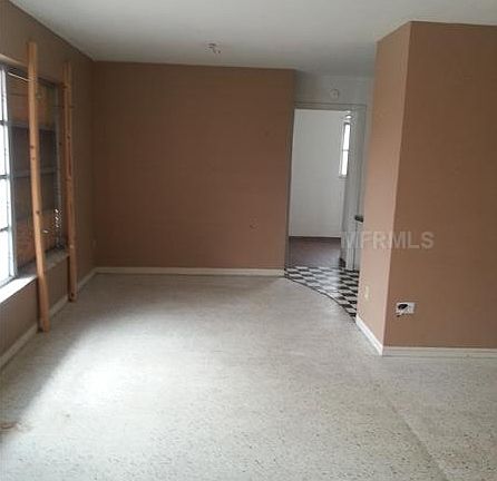 4th image of 5901 33rd Ave N