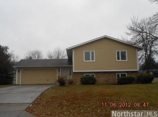 9792 Ives Ln N, Maple Grove, MN 55369