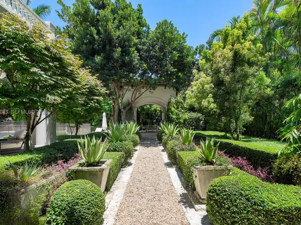 7275 Old Cutler Rd, Coral Gables, FL 33143