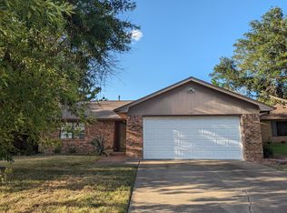 4305 Woodbriar Dr, Bryan, TX 77802