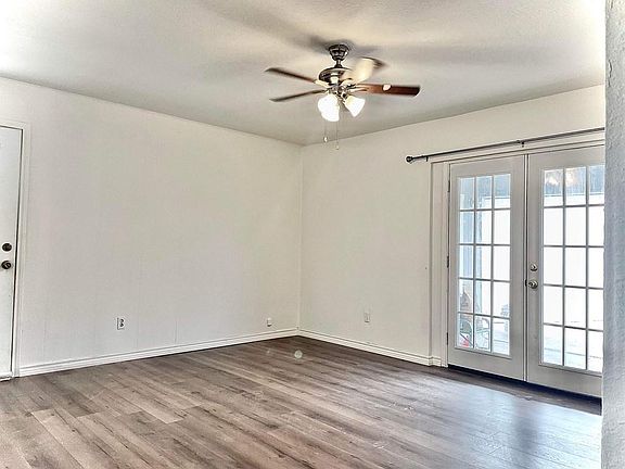 2nd image of 2109 Spicewood Dr