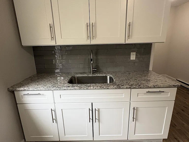 203 Clifton St #2 — Photo 3