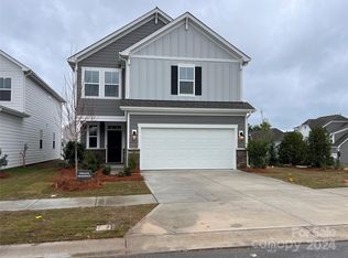 16043 River Tree Ln, Charlotte, NC 28278