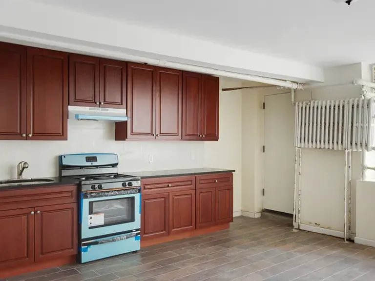 1538 Bryant Ave #2 — Photo 8