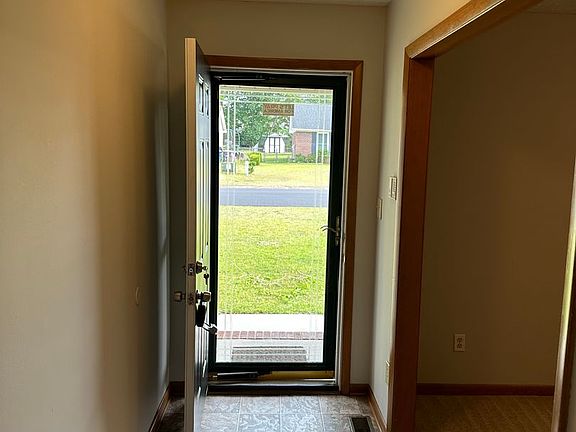 4th image of 8516 Amish Dr