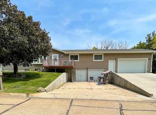 18 James St, Alma, NE 68920