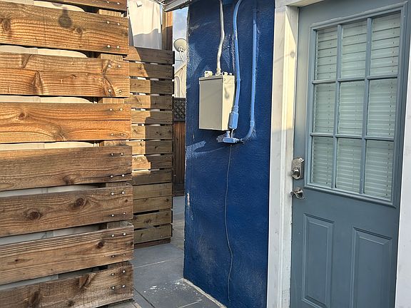 entrance to studio unit