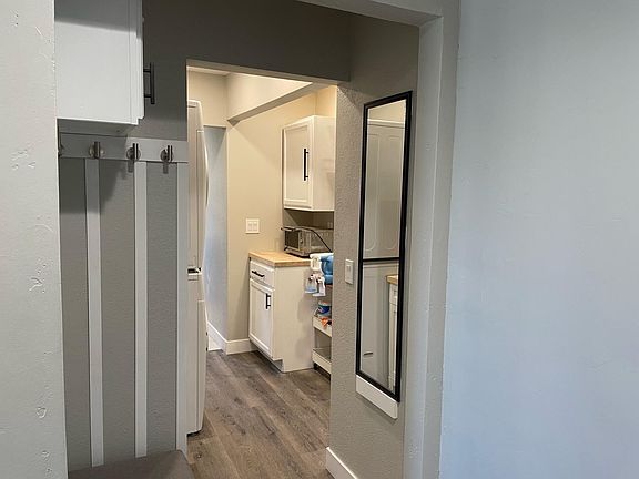 Combo laundry and pantry area