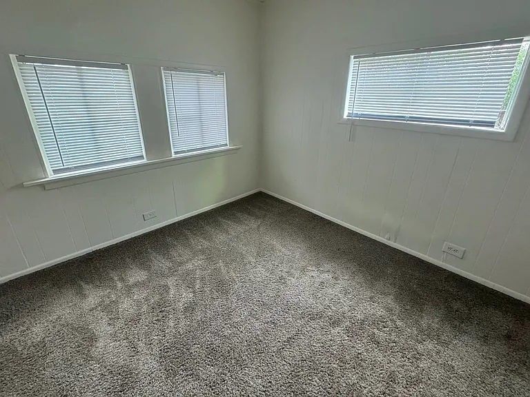 715 Smith Ave — Photo 3