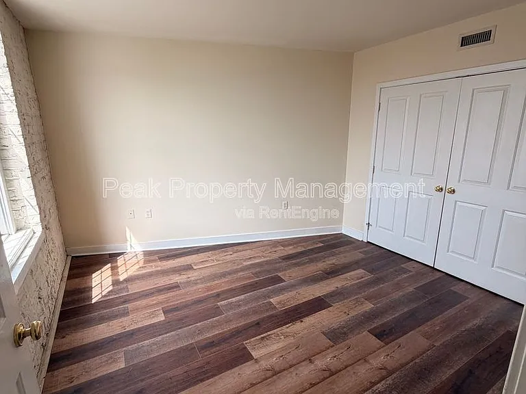 Poythress Apartments — Photo 94