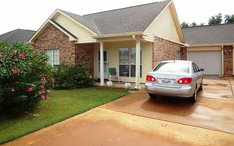 1st image of 211 Aloys Cir
