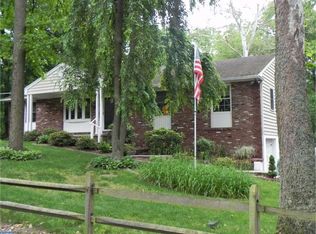 425 Hill Ave, Lindenwold, NJ 08021