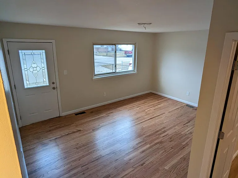 2841 Appleridge St — Photo 5