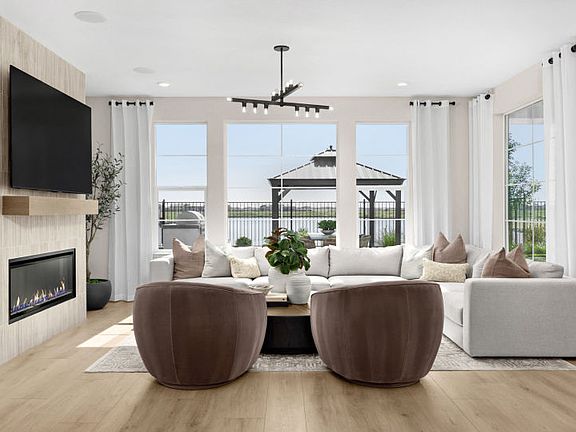 Gathering room with views of the lake