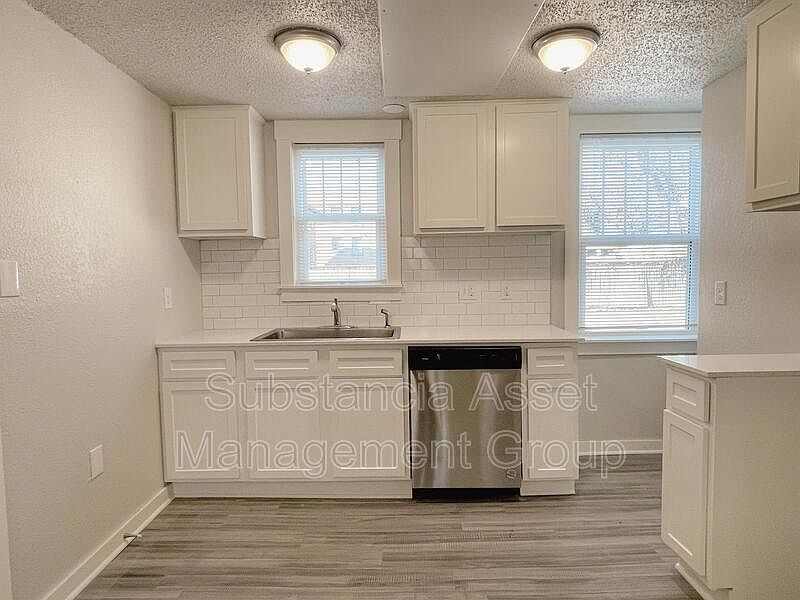 727 Culbertson Dr Oklahoma City, OK, 73105 - Apartments for Rent | Zillow