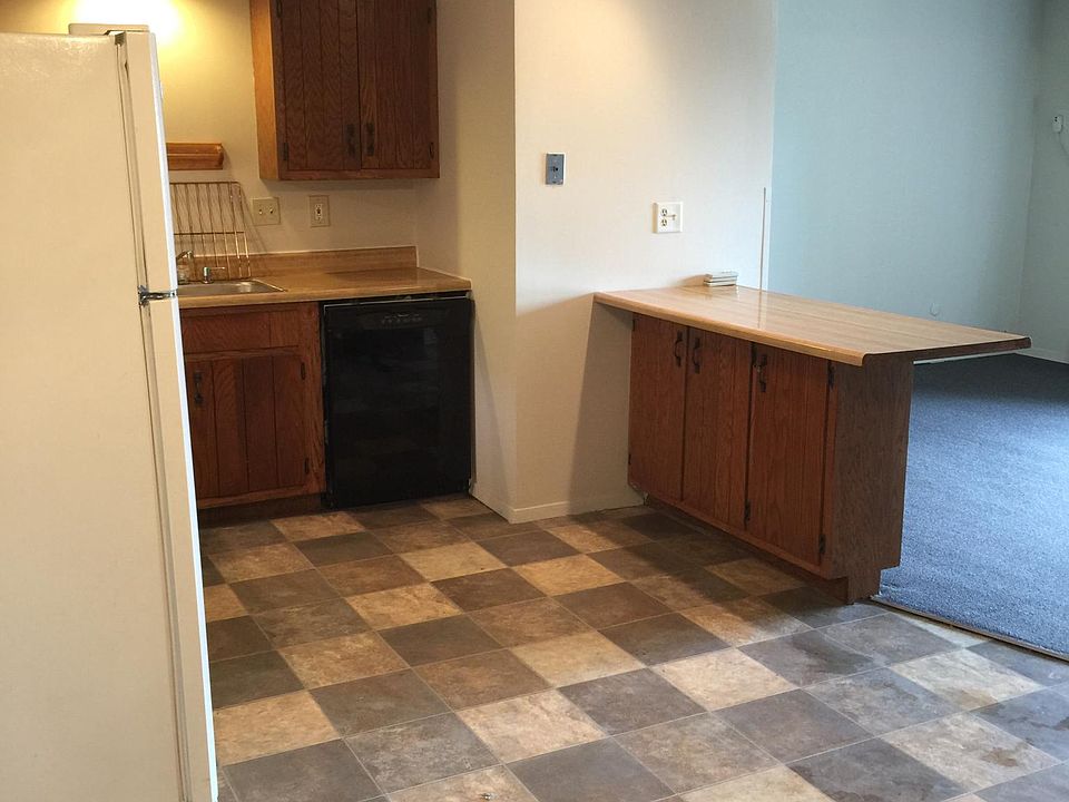 Eat In Kitchen with breakfast bar