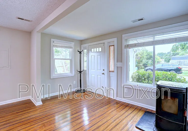1651 Elkridge Dr — Photo 5