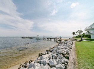 972 Sound Harbor Cir, Gulf Breeze, FL 32563