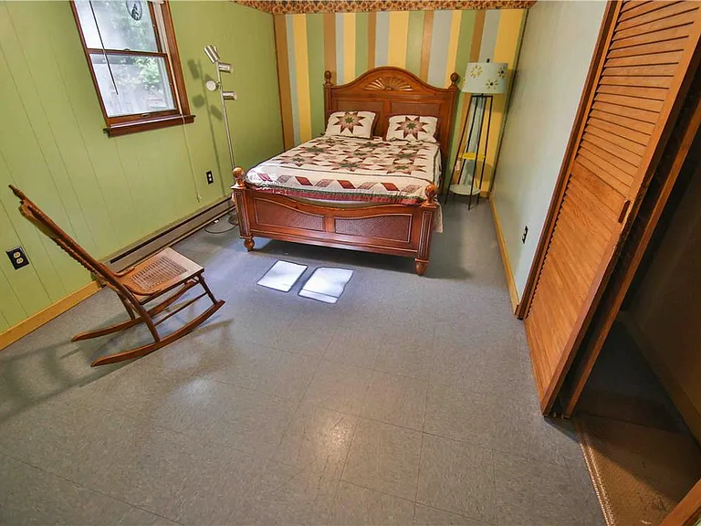 8 Cross Roads Dr — Photo 13