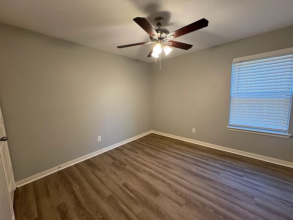 1st image of 117 Morningstar Ln