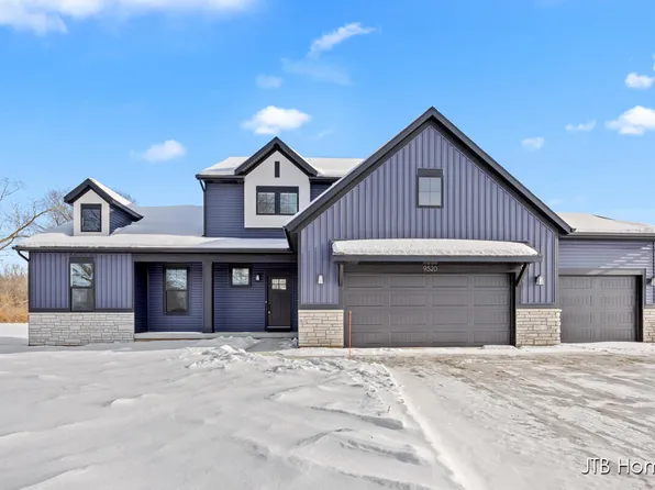 9520 Alaska Ave SE, Alto, MI 49302