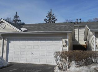 410 Dogwood Ter, Buffalo Grove, IL