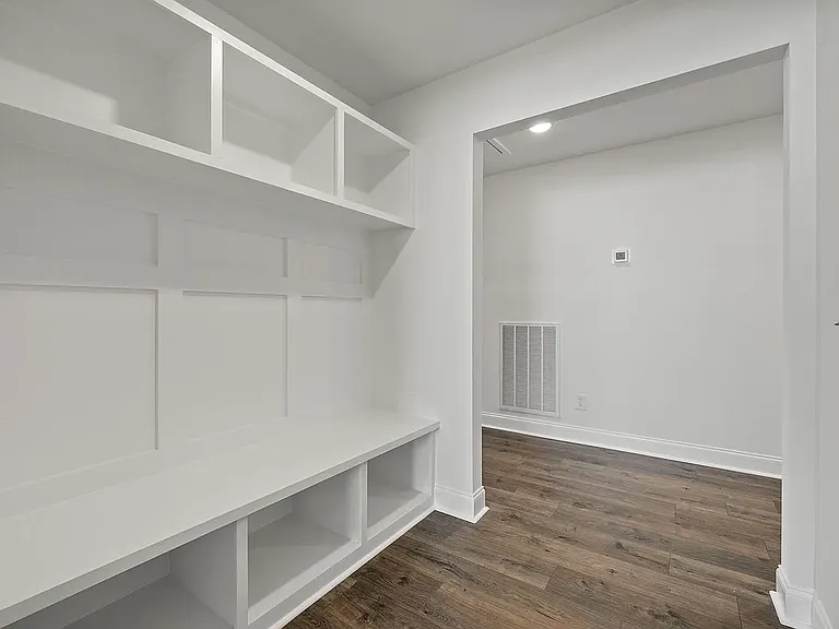 1232 Iris Glen Dr — Photo 8