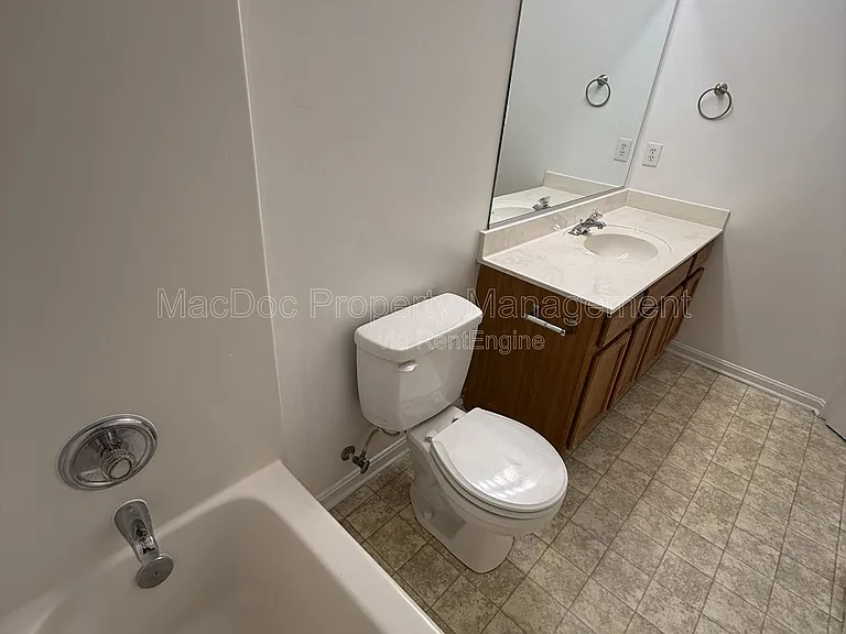10500 Boxmeer Ct — Photo 23