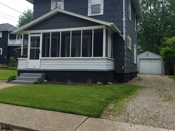 13 Burton Ave NW, Massillon, OH 44646