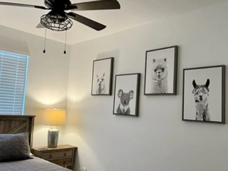 Guest bedroom