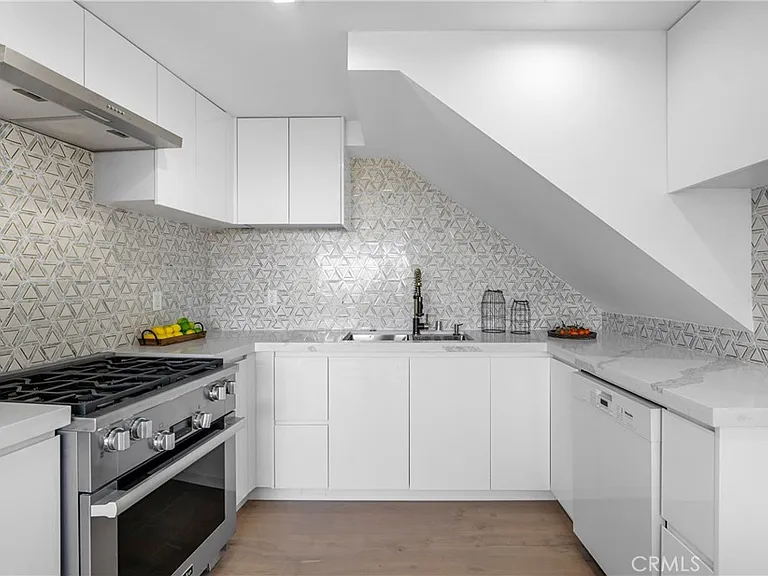 8144 1/2 Gould — Photo 7