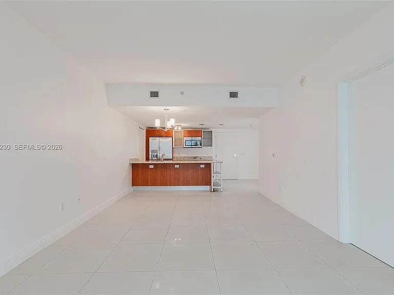 185 SW 7th St #2007 — Photo 11