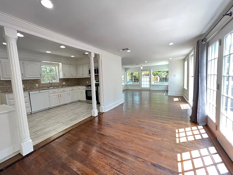 Great light in this home, with a generous open-floor plan