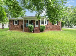 515 Lena Dr, Easley, SC 29640