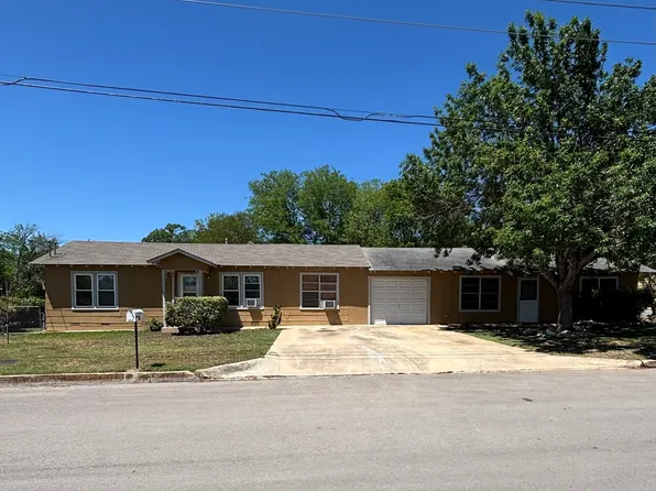 1055 / 1057 Dunlap Dr, New Braunfels, TX 78130
