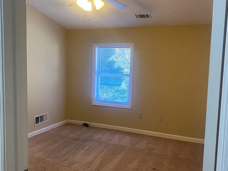 218 Benton Flds — Photo 8